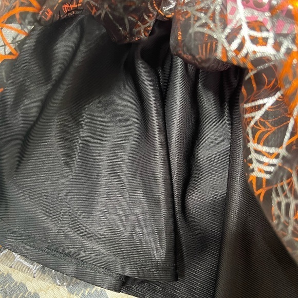 Way to celebrate! Halloween lace heart spider webs skirt - Picture 2 of 3